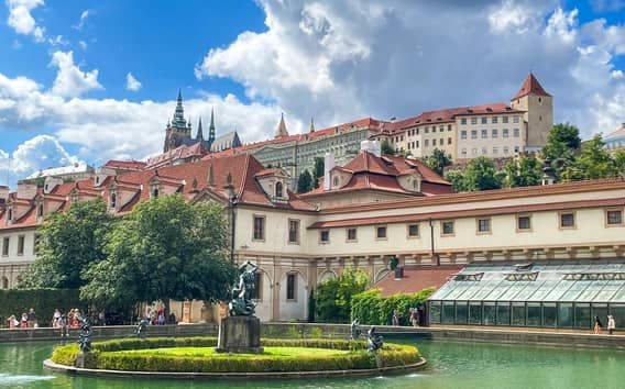 Prague: Prague Castle and Lobkowicz Palace Entry Tickets